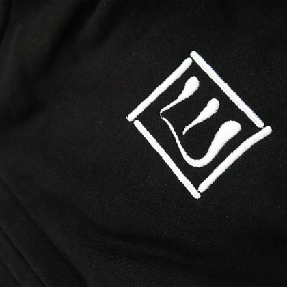 EARLYUP Monogramm Zipper - Black